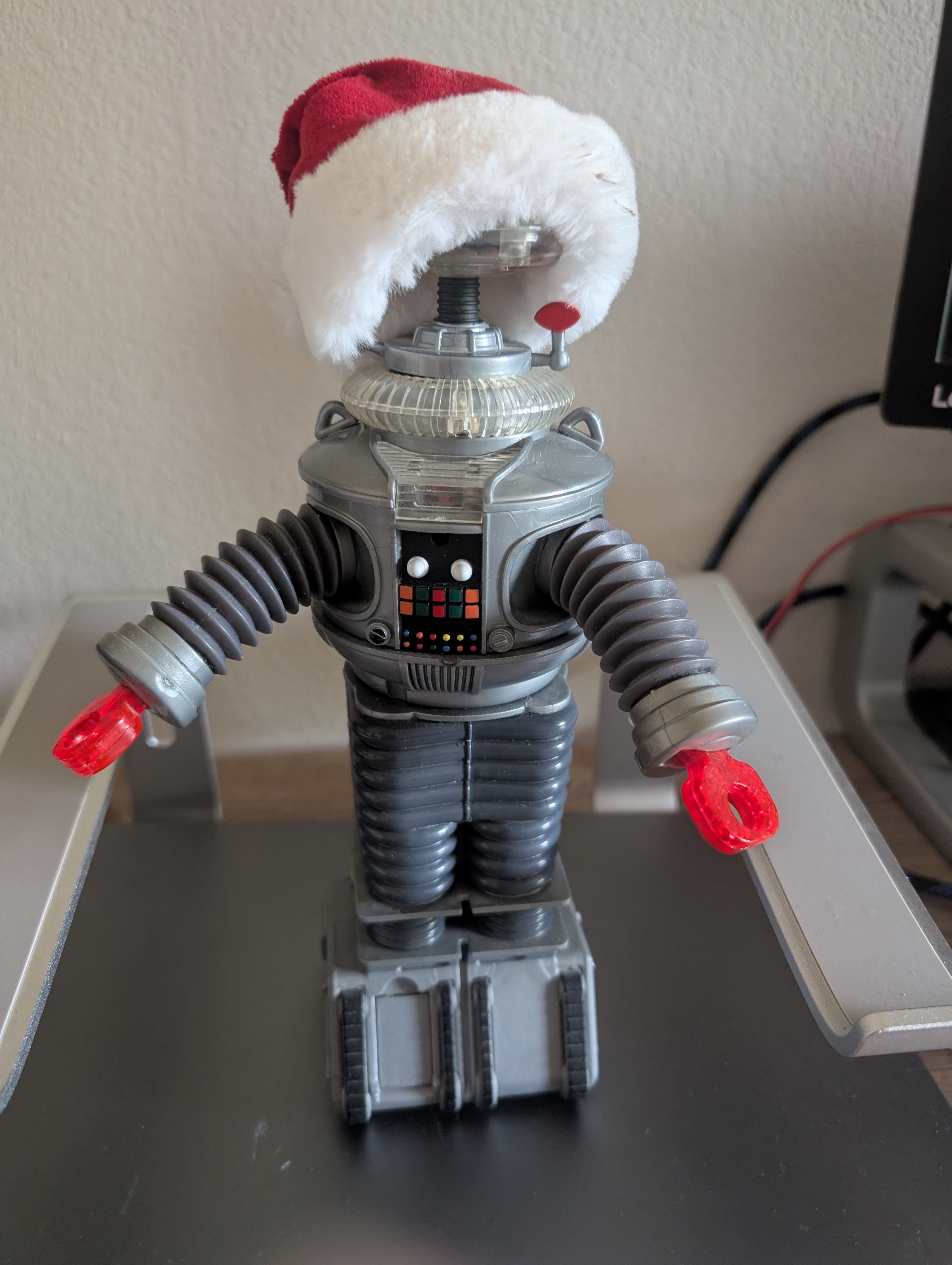 Lost in Space - B9 - Robot